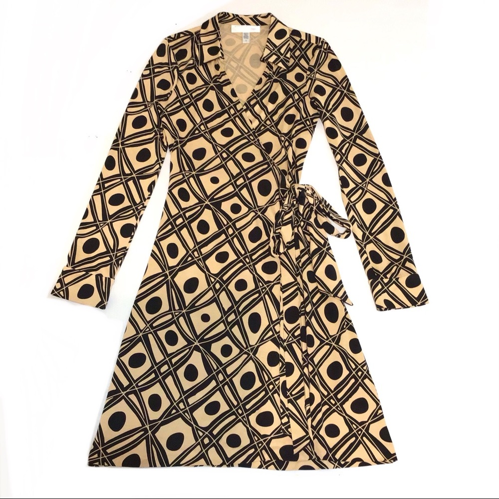 Diane Von Furstenberg Vintage 100 % Silk Dress